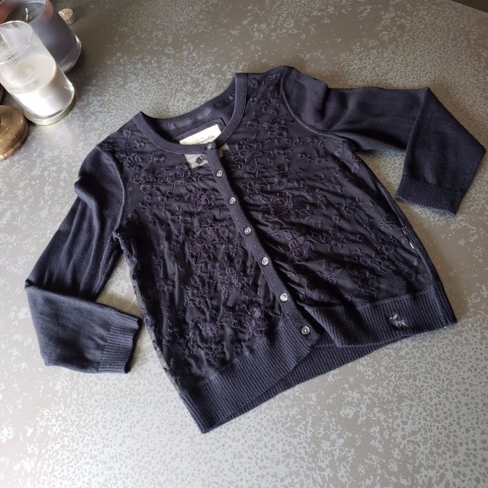 Abercrombie Lace Floral Cardigan -Midnight - Small